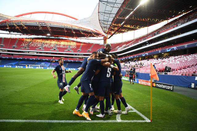 年轻球员展现领导力，带动马刺队向前发展